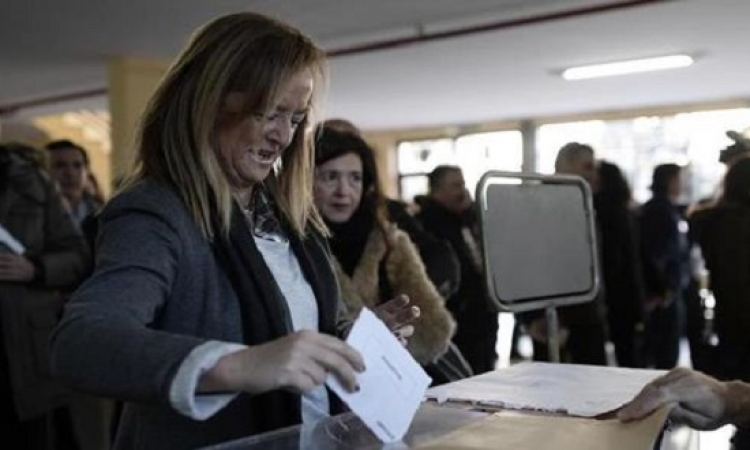 انطلاق الانتخابات البرلمانية الاسبانية وتوقعات بفوز اليسار