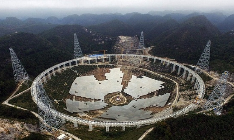 الصين تنشأ اكبر تليسكوب ضخم للبحث عن الكائنات الفضائية
