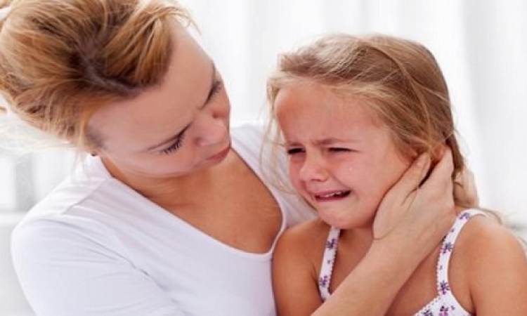 أسباب إصابة طفلك بالصداع.. وما هى طرق العلاج؟