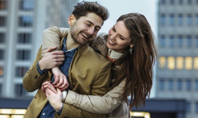 5 طرق لتضمنى سعادة شريك حياتك.. تعرفى عليها !!