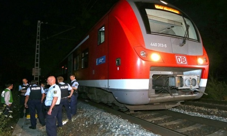 إصابة نحو 20 شخصاً فى هجوم إرهابى بفأس داخل أحد قطارات ألمانيا