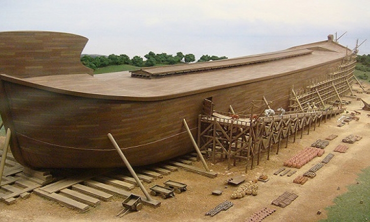 بالصور .. أمريكا تعيد بناء سفينة نوح .. وبحيوانتها كمان !!