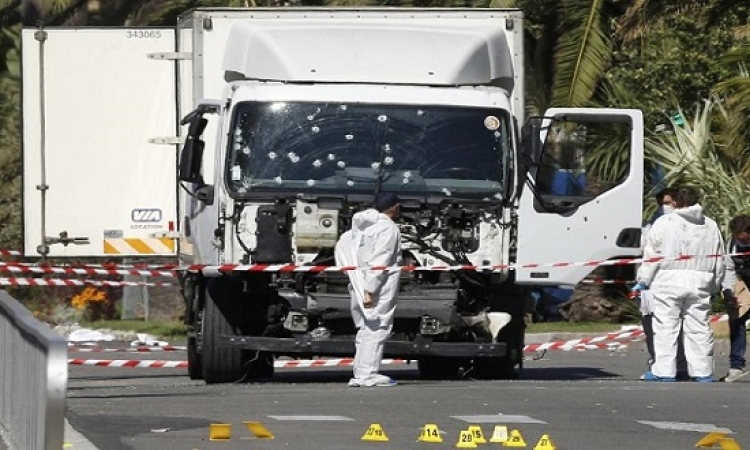 تنظيم داعش يتبنى رسمياً هجوم نيس فى فرنسا