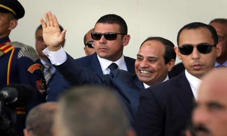 الرئيس السيسى يتفقد أعمال إنشاء أنفاق قناة السويس بالإسماعيلية