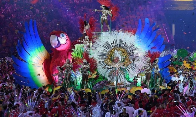 بالصور .. ريو دى جانيرو تودع الاوليمبياد بالسامبا والالعاب النارية