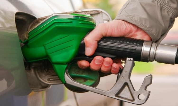 الحكومة ترفع أسعار الوقود منتصف يونيو