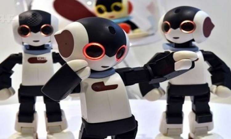 بالفيديو.. روبوت صينى للأطفال يثير مخاوف الخبراء