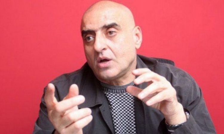 بالفيديو .. مجاهد يهاجم مبادرة الشعب يأمر : عمرو عايز يولع البلد !!