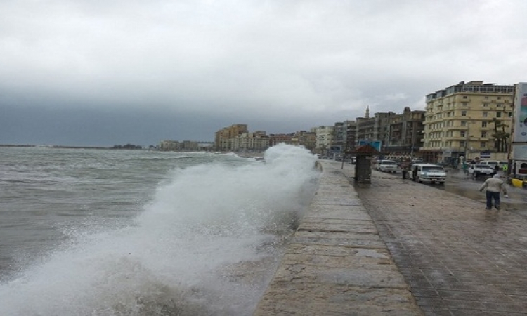 غلق الحركة الملاحية بموانئ فى الإسكندرية لسوء الأحوال الجوية