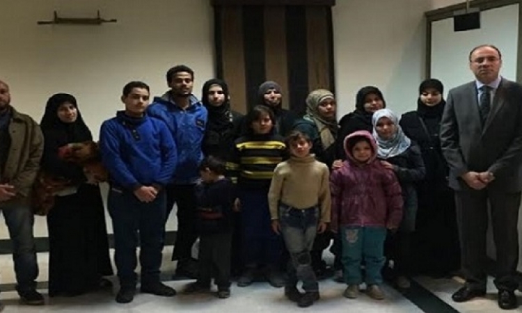سفارة مصر بسوريا تنجح فى إخراج عائلة مصرية من منطقة الاشتباكات بحلب