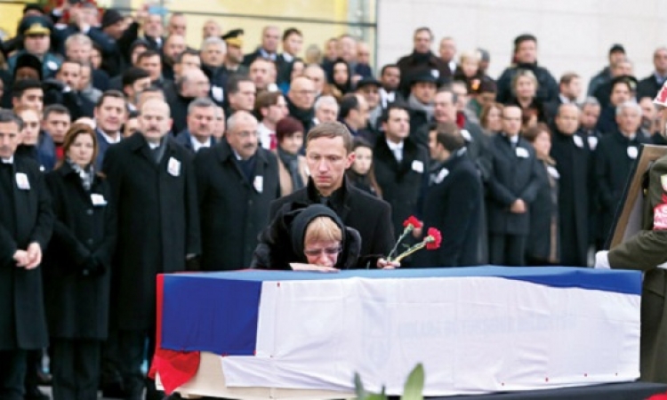اليوم .. مراسم تشييع جنازة بطل روسيا