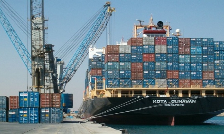 هيئة موانئ البحر الأحمر: إغلاق ميناء شرم الشيخ البحرى لسوء الأحوال الجوية