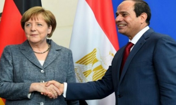 أسوشيتيدبرس: أنجيلا ميركل تتعهد بتعزيز الدعم للتنمية الاقتصادية فى مصر