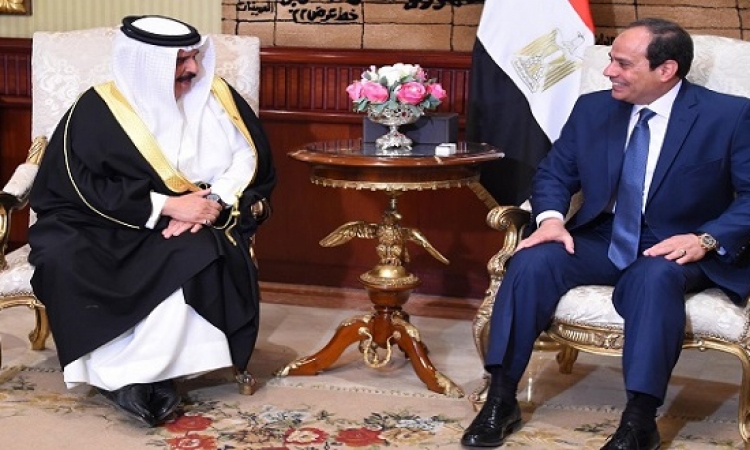 السيسى لملك البحرين: أمن الخليج العربى جزء من الأمن المصرى