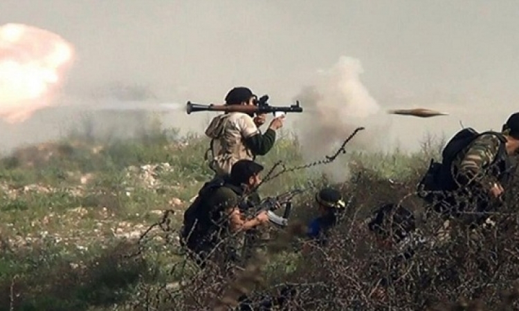 داعش تشن هجوماً عنيفاً على الجيش السورى فى دير الزور