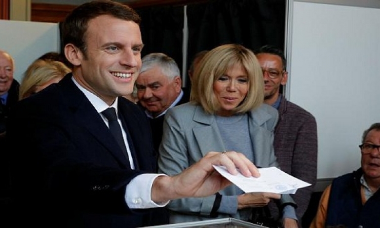 انطلاق الجولة الثانية من الانتخابات التشريعية الفرنسية .. وحركة ماكرون فى الصدارة