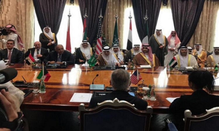 بدء اجتماع وزراء خارجية الدول العربية الأربع مع وزير الخارجية الأمريكى بجدة