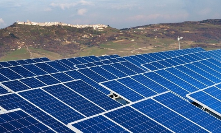 3 شركات عالمية تتنافس لإنشاء محطة طاقة شمسية بالزعفرانة بقدرة 50 ميجاوات