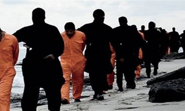 عنصر بتنظيم داعش يكشف تفاصيل ذبح أقباط مصريين بليبيا