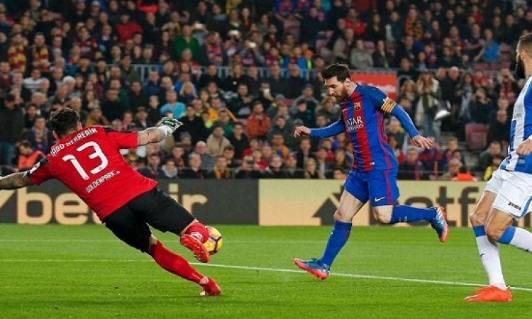 برشلونة يبحث عن تصحيح المسار ضد فياريال فى الدوري الإسباني