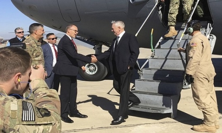 وزير الدفاع الامريكى وأمين عام الناتو يصلان كابول فى زيارة مفاجئة
