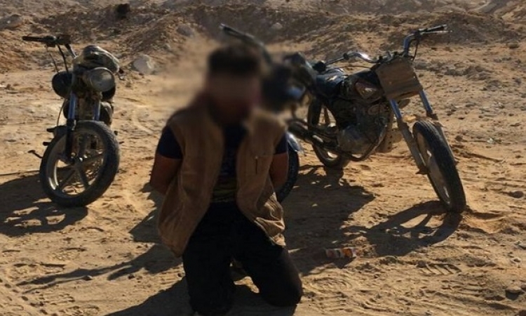 الجيش يضبط 3 تكفييرين وكميات من المواد المتفجرة بوسط سيناء