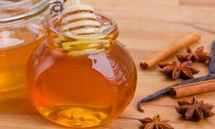 العسل بالزنجبيل والقرفة والقرنفل لتقوية الجهاز المناعى فى الشتاء