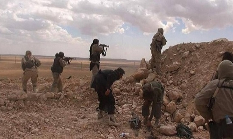داعش يستعيد السيطرة على 20 بلدة فى ريف حماة بعد معارك مع جبهة النصرة
