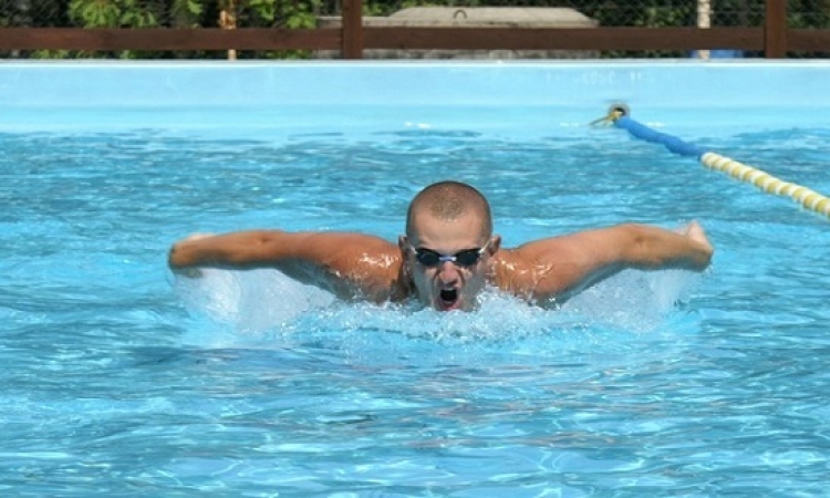 هانى عبد السلام يفوز ببرونزية فى بطولة العالم للسباحة البارالمبية