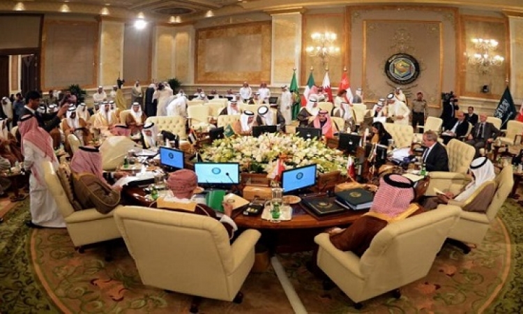 تطورات اليمن وأزمة قطر يتصدران القمة الخليجية بالكويت