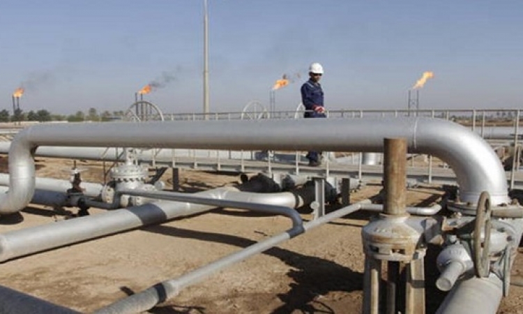 الملا : مصر تبدأ تصدير الغاز العام المقبل