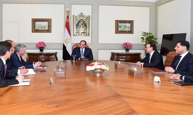 الرئيس السيسى يبحث مع رئيس شركة فيزا العالمية توسيع استثماراتها فى مصر