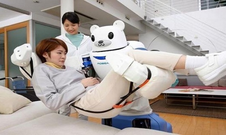 روبوتات اليابان ترعى المسنين
