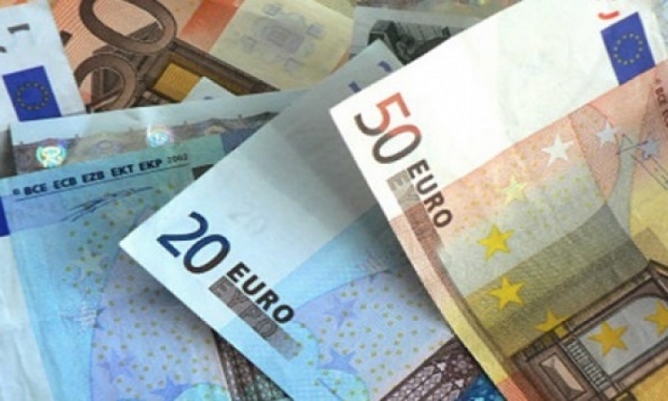 الحكومة تجتمع مع مستثمرين الأسبوع الجاري قبل طرح سندات اليورو