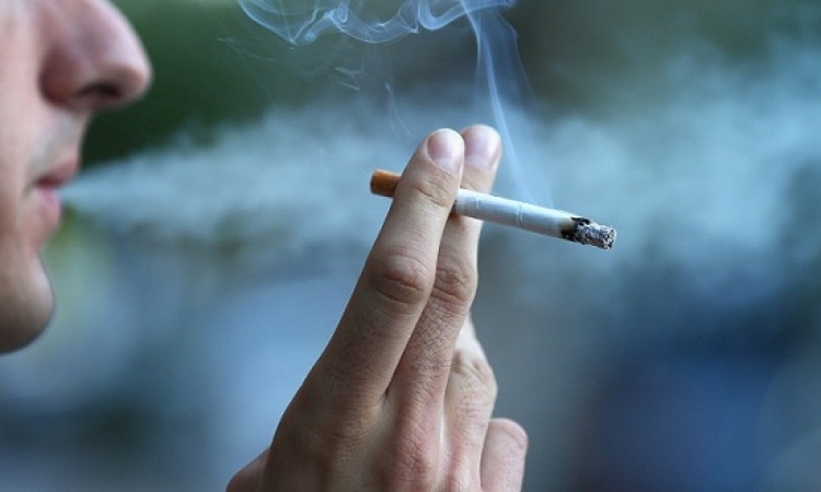 وزارة الصحة تحذر المدخنين فى المنشآت العامة: “غرامة فورية”