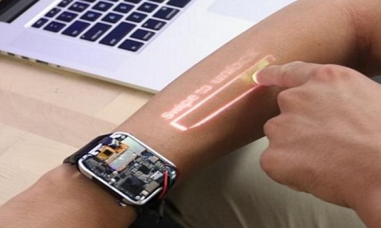 ذراعك شاشة تعمل باللمس مع أحدث ابتكارات الساعات الذكية