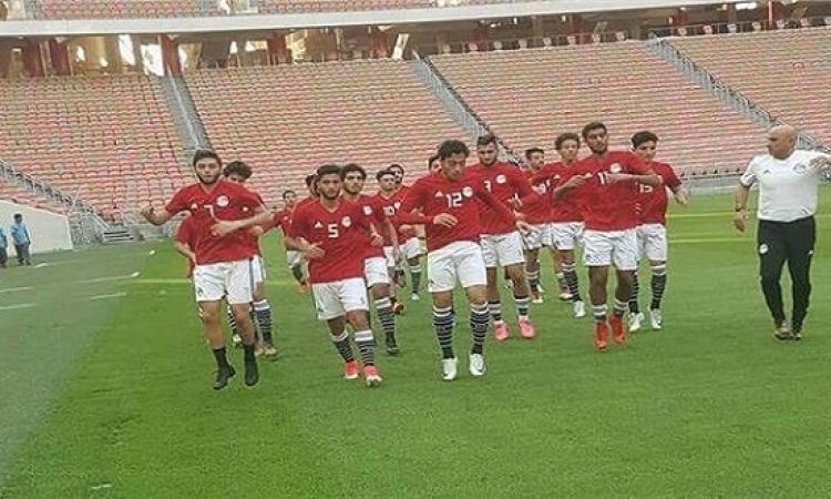 المنتخب الأوليمبى يخوض تدريبه الثانى باستاد القاهرة استعدادا للجزائر وتونس