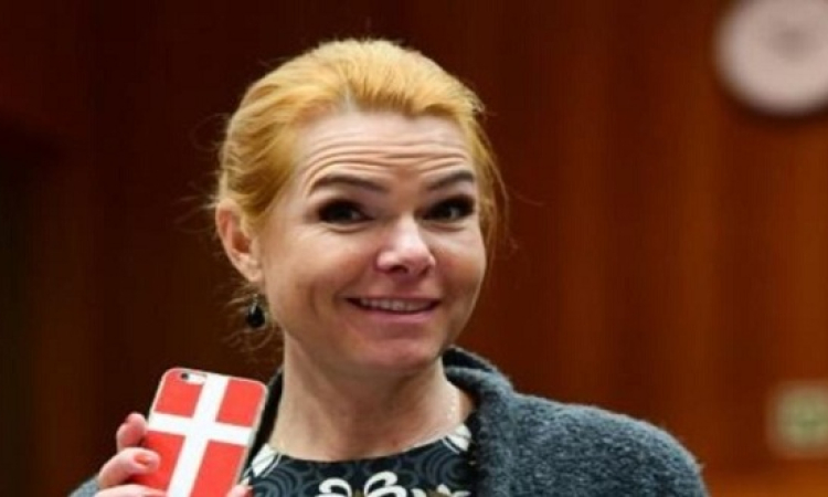 وزيرة الهجرة الدنماركية تقترح إجازة لمدة شهر للصائمين
