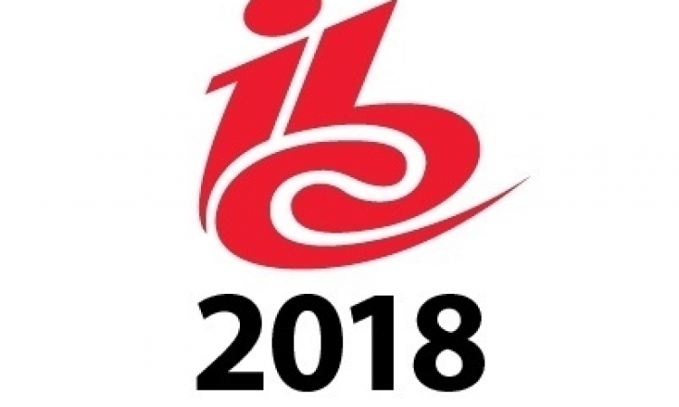 جوان جانز كوني تحصل على جائزة آي بي سي للتميز الدولي لعام 2018