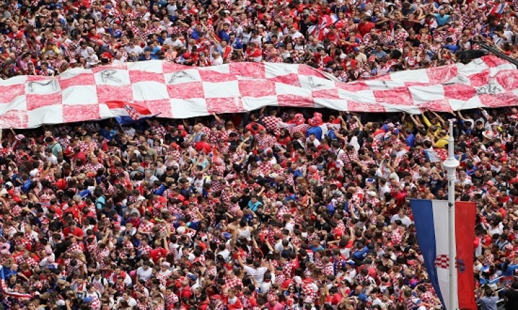 بالصور.. استقبال أسطورى لمنتخب كرواتيا وصيف كأس العالم بعد وصوله إلى زغرب
