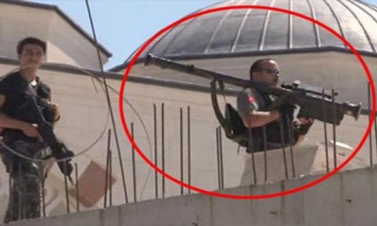 أردوغان يحمى نفسه بصواريخ “دفاع جوى” أثناء تفقده لمسجد بأسطنبول