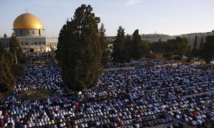 أكثر من 100 ألف مصل يؤدون صلاة العيد فى المسجد الأقصى