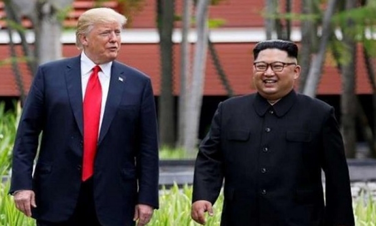 ترامب عن زعيم كوريا الشمالية : تبادلنا التهديدات ثم وقعنا في الحب !!