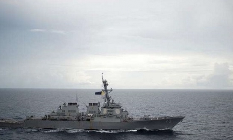 البحرية الصينية تجبر مدمرة أمريكية على تغيير مسارها فى بحر الصين الجنوبى