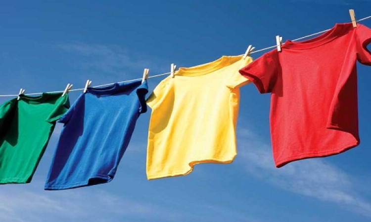 نصائح غالية لتسريع عملية تجفيف الملابس