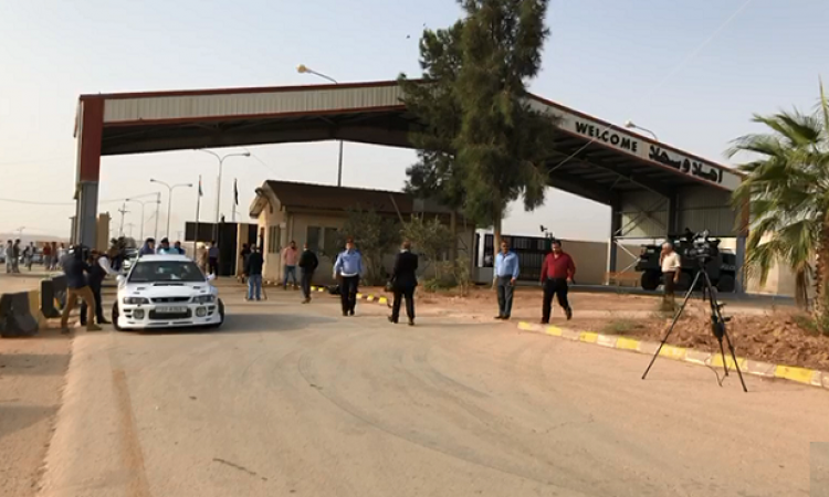 فتح معبر “نصيب” الحدودي بين سوريا والأردن وبدء حركة مرور المسافرين