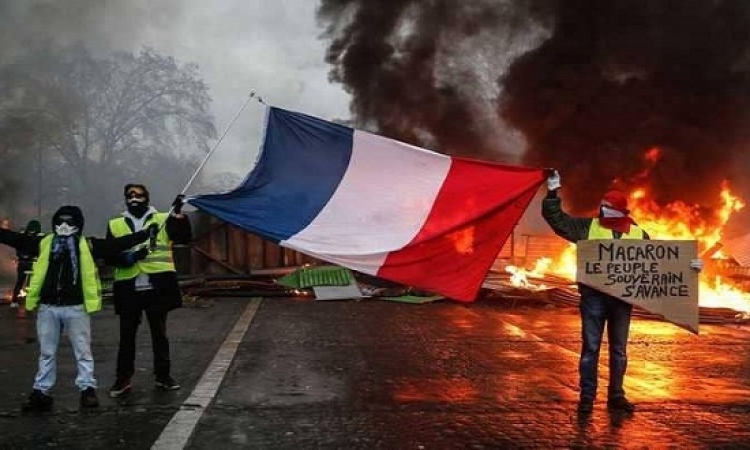 السلطات الفرنسية تعتقل 343 شخصاً قبل انطلاق مظاهرات باريس الاسبوعية