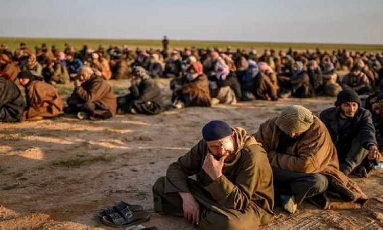 إجلاء 200 متشدد من آخر جيب لداعش بشرق سوريا