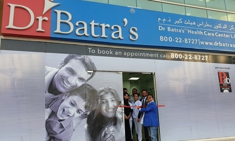 د / باترا يطلق أول عيادة له في أبوظبي في اليوم العالمي للطب البديل