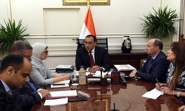 رئيس الوزراء يعقد اجتماعاً لمتابعة ملف صناعة وتصدير الدواء المصرى